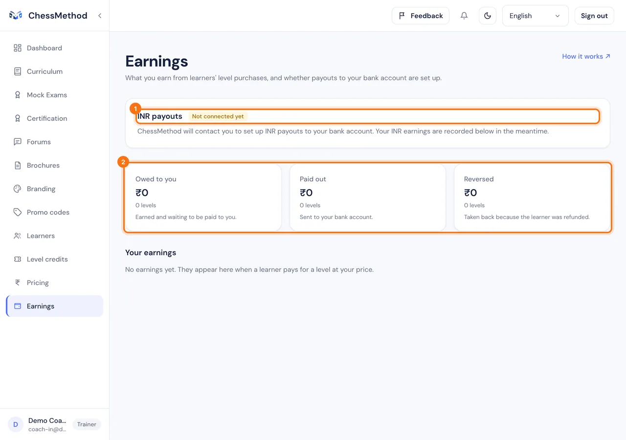 La página Ingresos con la tarjeta Pagos en INR, la tarjeta Pagos con Stripe y los totales